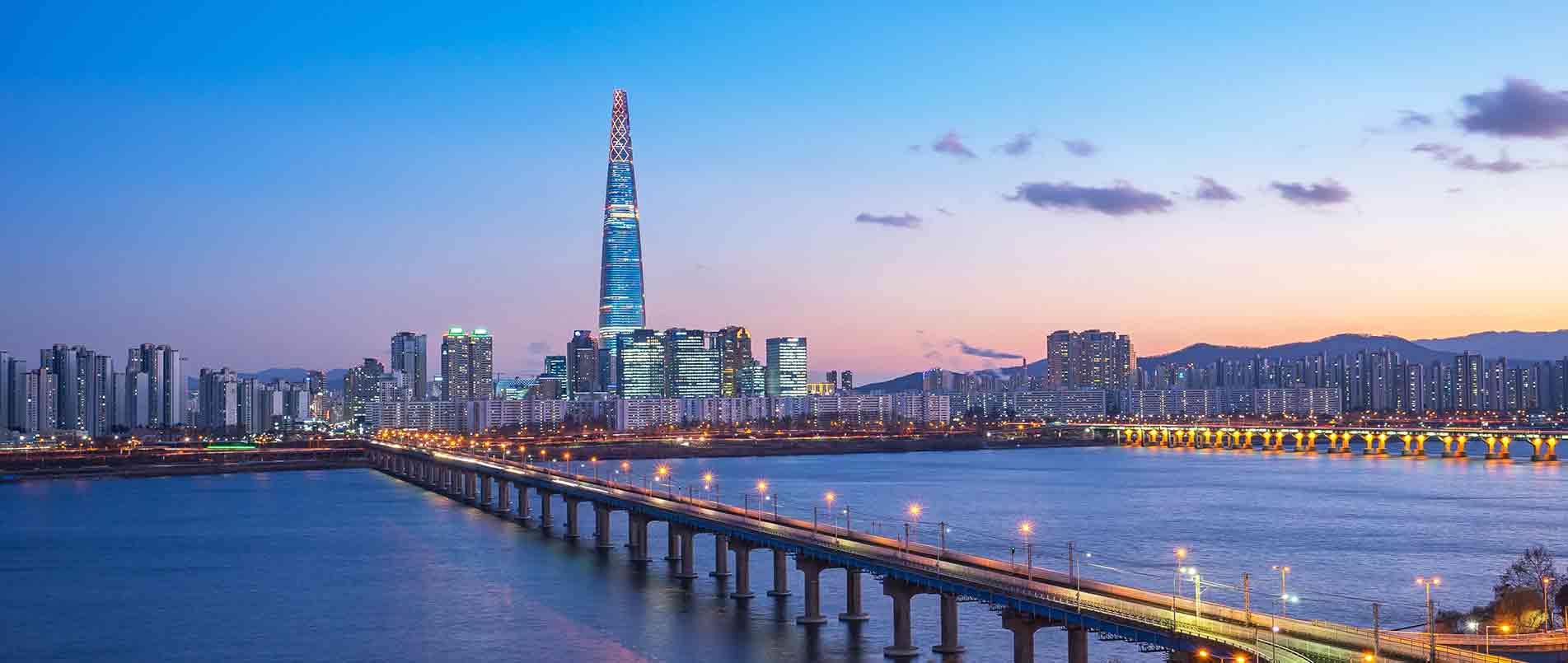 long8头号玩家携手MIKROE推出搭载LC29H系列模组的Click boards开发板，为物联网应用带来高精定位服务